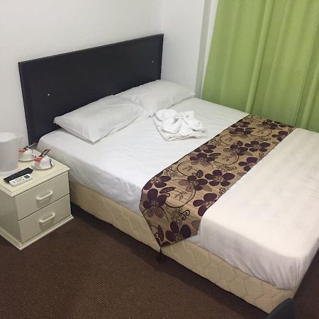 Hotel Singgah Inn Muar Εξωτερικό φωτογραφία